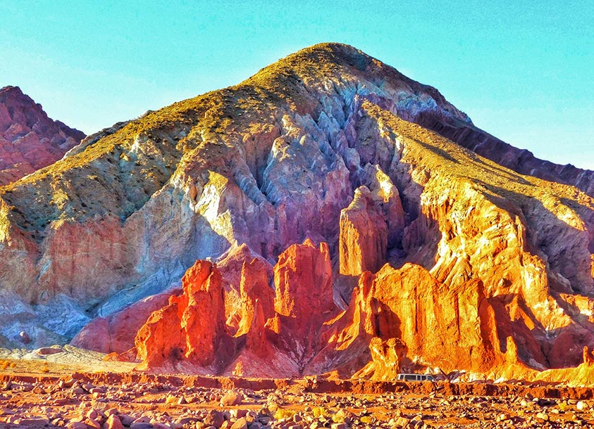 Um arco-íris nas terras do Atacama