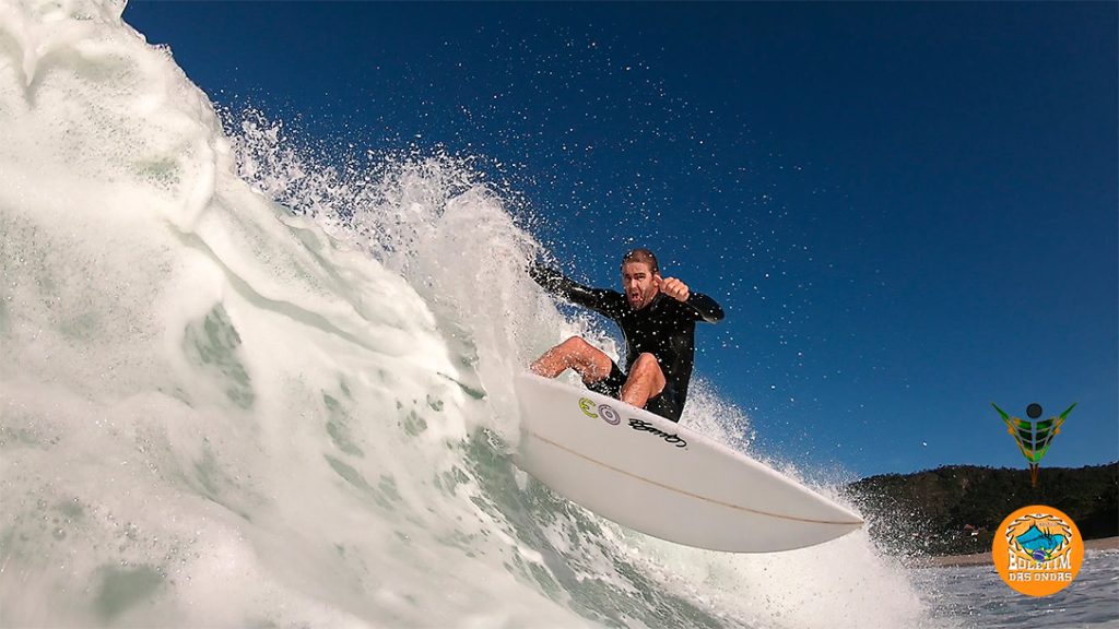 Ricardo Tatuí derrubador de barreiras do surf