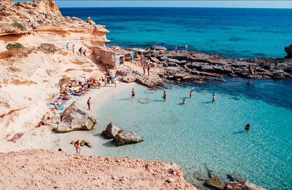Ibiza é uma fiesta destino paradisíaco