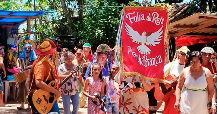 Folia de Reis na Linda Prainha Branca