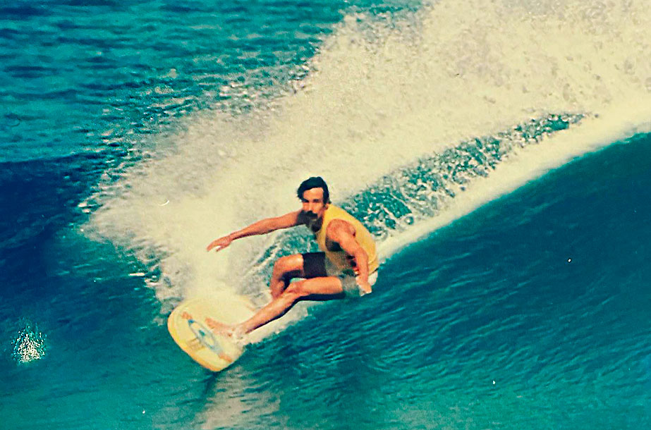 Rico de Souza embaixador do surfe brasileiro