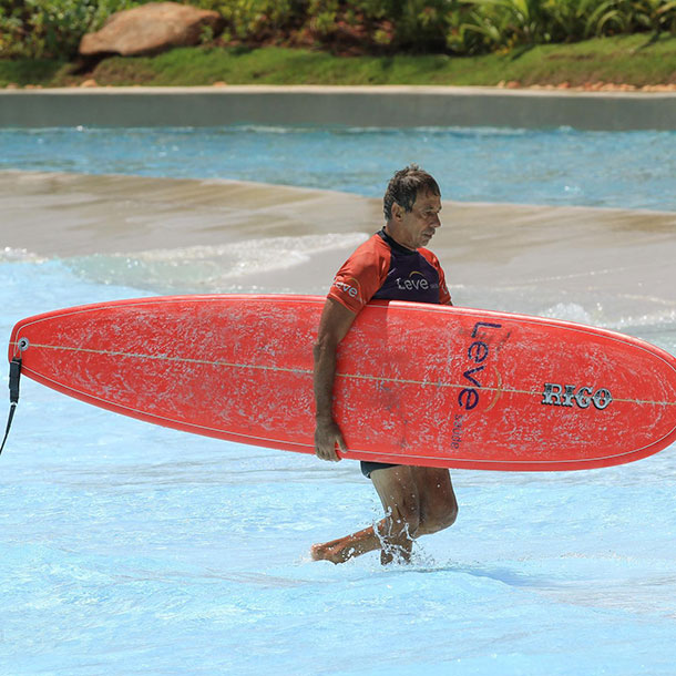 Rico de Souza embaixador do surfe brasileiro