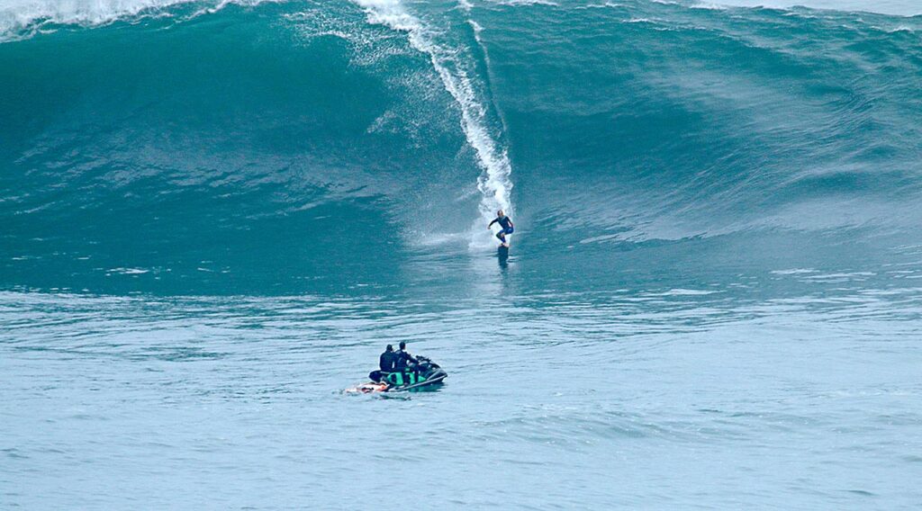 Flávio Caporali o artista plástico do surf