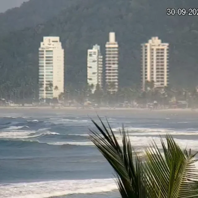 Bom dia Pérola do Atlântico...Imagens cedidas do @surfistafotografo Aloha e boa semana.#surf#onda #praia #guaruja #aloha #ohana #sol #primavera #enseada #mahalo #milionarios