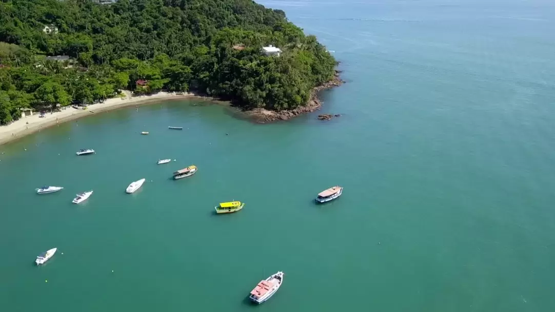 Sinuosa e suntuosa São Sebastião