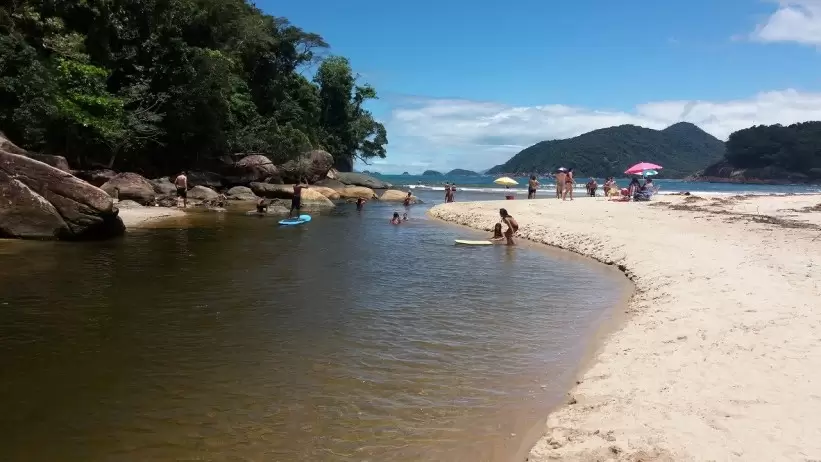 Sinuosa e suntuosa São Sebastião