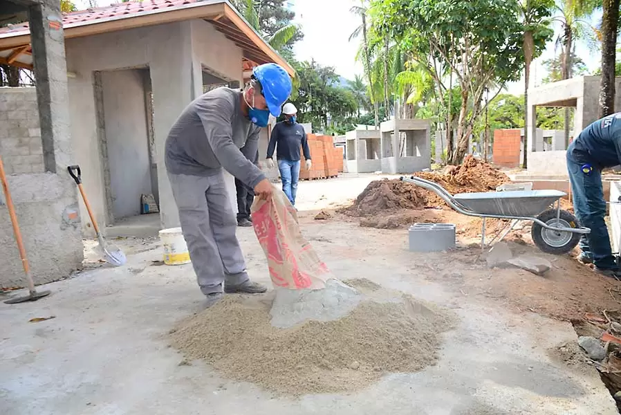 Obras em Caraguatatuba