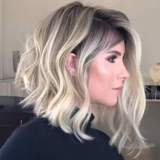 Tendência 2020 de cabelo médio