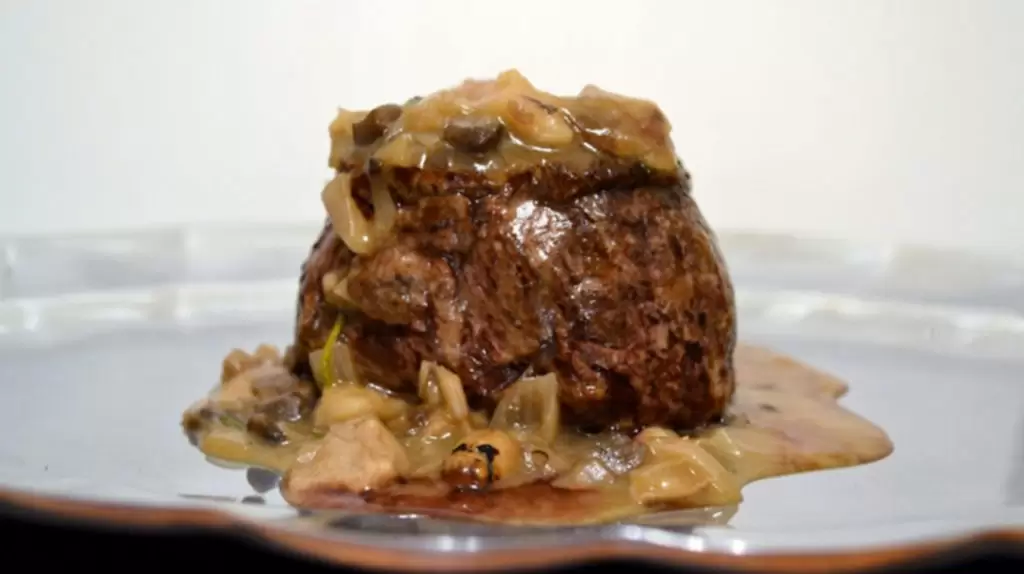 Filé-mignon ao Molho de Cogumelos
